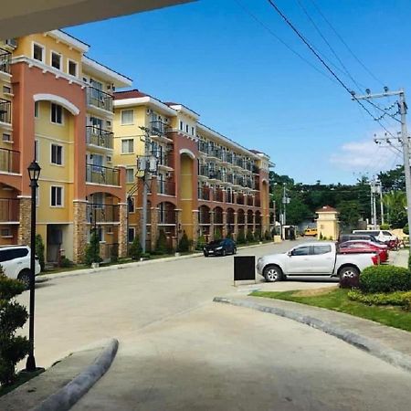 Spacious 1 Bedroom At Arezzo Place Davao With Pool,Wifi And Netflix Exteriör bild